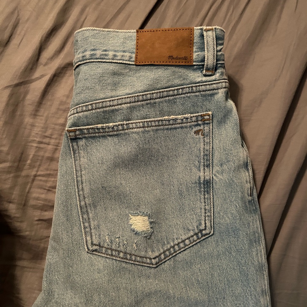 Madewell Women’s Light Wash Relaxed Jeans
